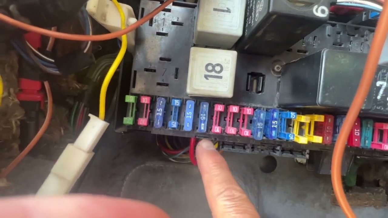 Revisar parte eléctrica limpiaparabrisas (golf, Jetta Mk2) falla donde menos pensé que estaba.