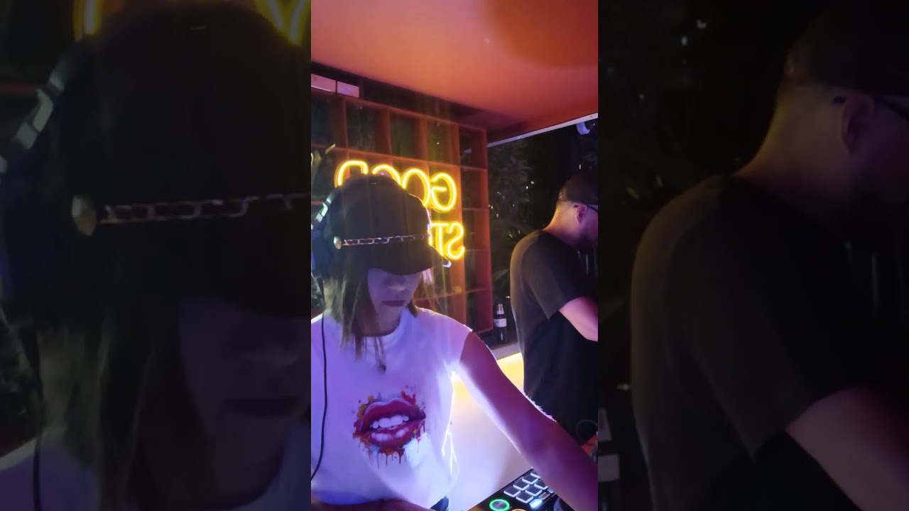 Un pedacito de un gran noche de #techhouse #housemusic #medellin 