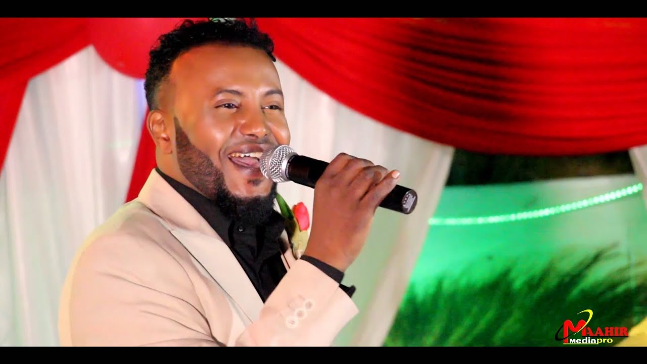 AHMED ZAKI | KOOL KOOLISO | LIVE SHOW HARGEISA 2018 MUSIC VIDEO