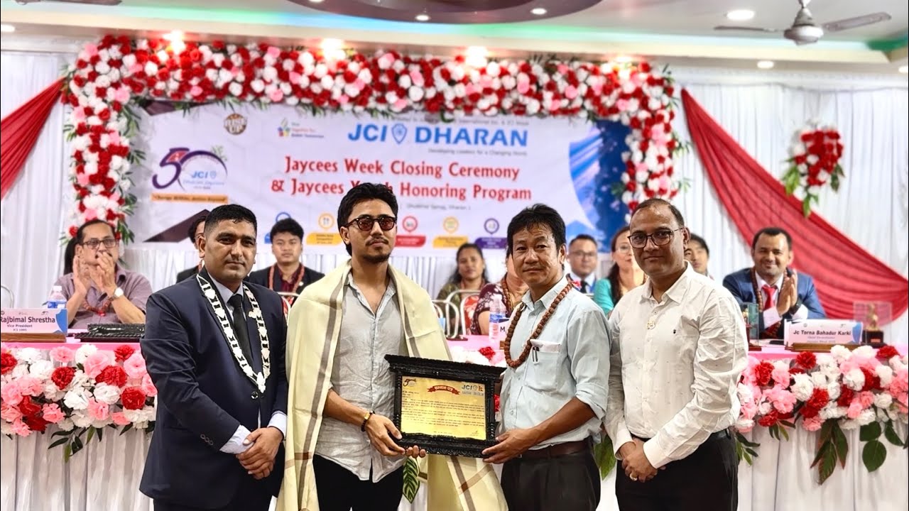 Mayor Harka sampang ko haat bata dharan JCI ko samman, john&theLocals lai.