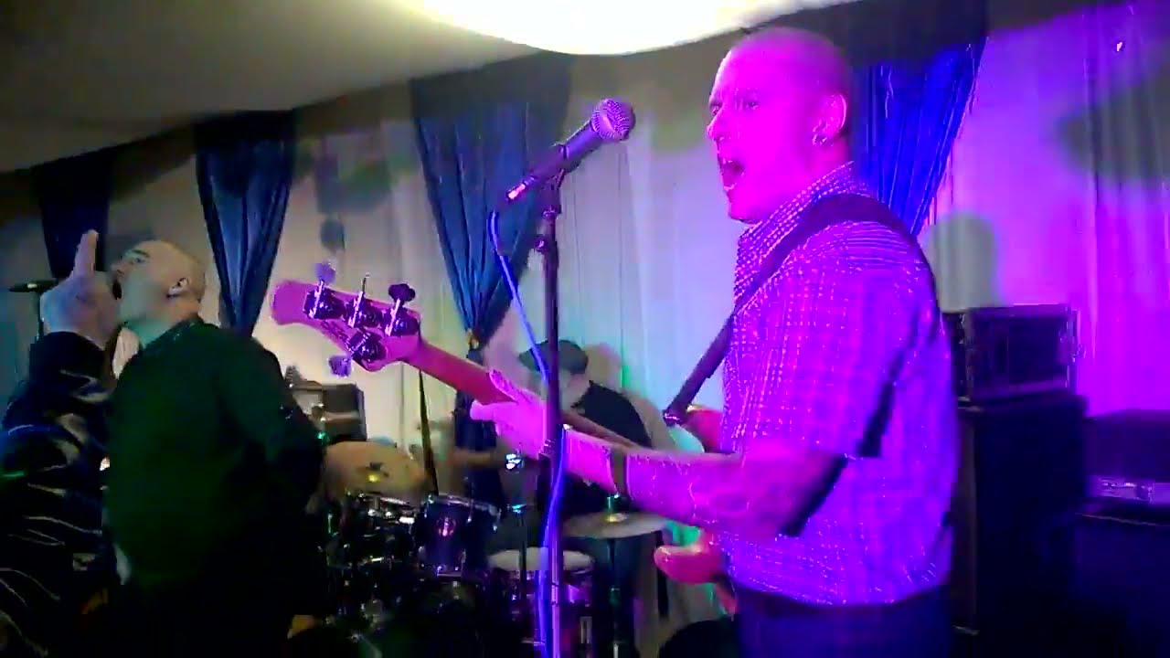 I C 1 We Are The Bois Live in England 28 01 2017