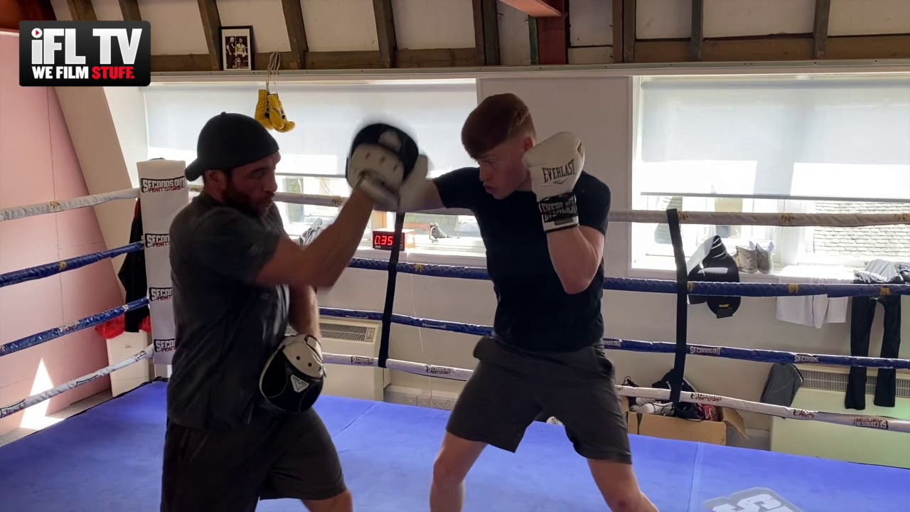 LIKE FATHER LIKE SON! ALEX ARTHUR JR SMASHES THE PADS WITH DAD ALEX SR / FUTURE WORLD CHAMPION?