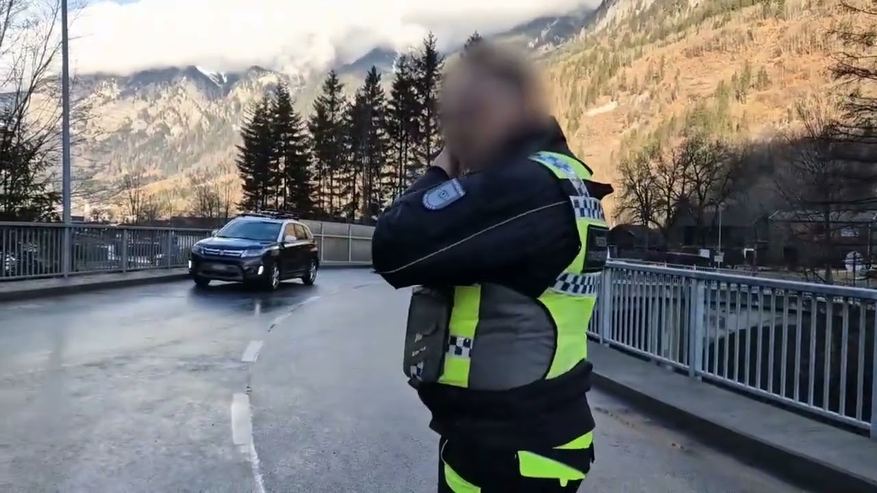 Stau auf der S16: Wie die Einheimischen und die Verkehrsposten den Ausweichverkehr erleben