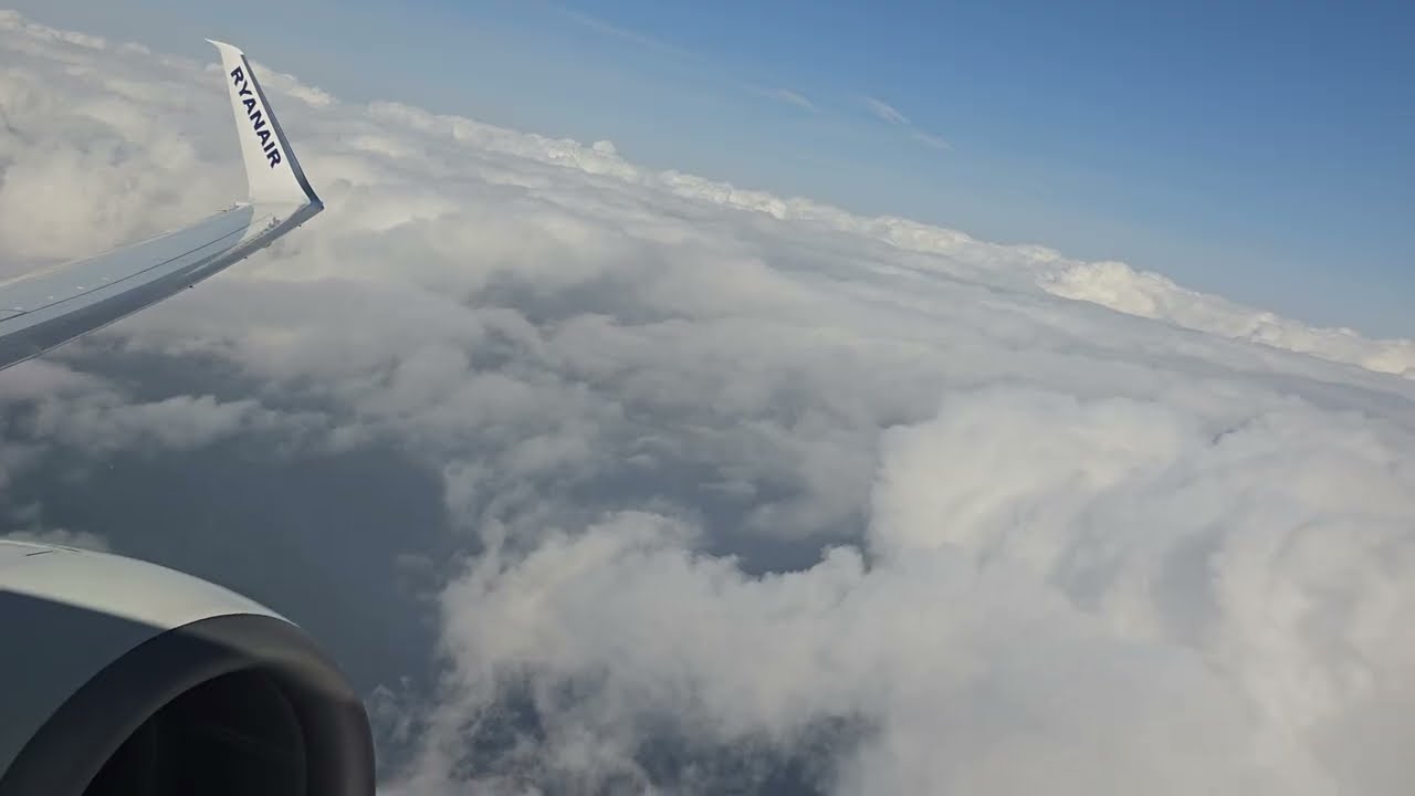 Ryanair | 737-800 | Barcelona El Prat | Engine Roar Take-off