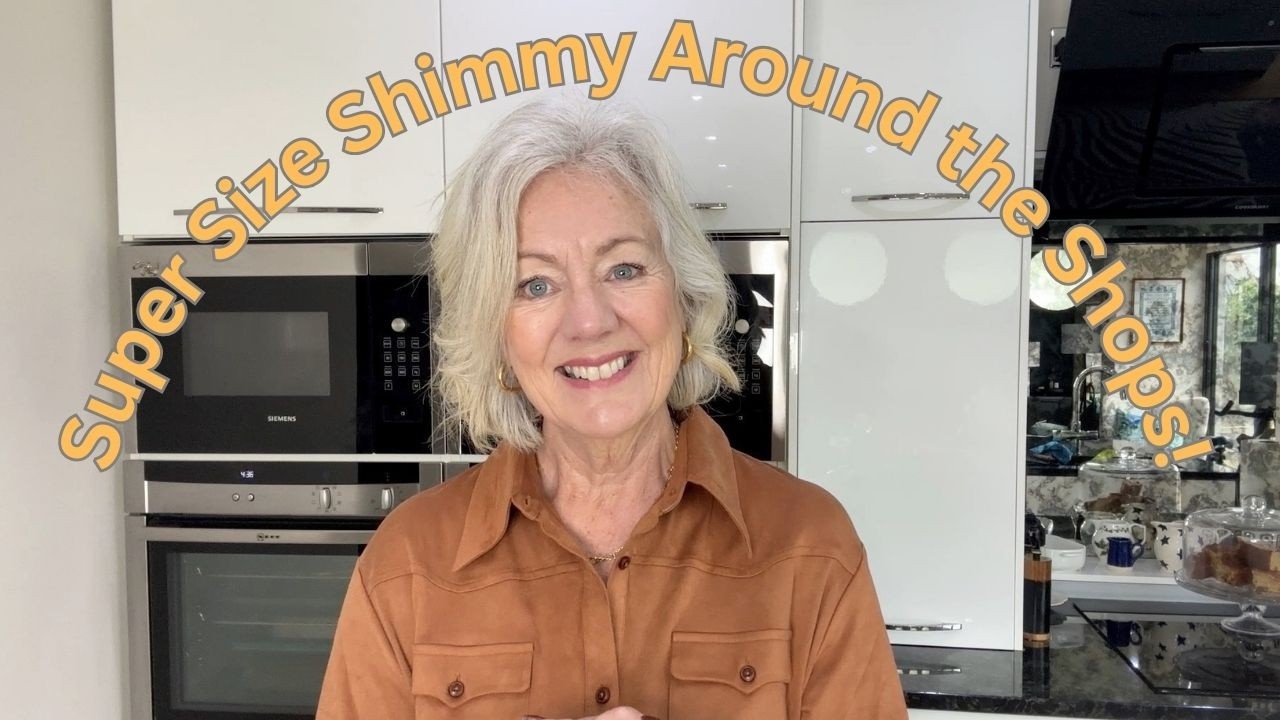 ⭐️⭐️⭐️⭐️A SUPER SIZED SHIMMY AROUND THE SHOPS TODAY!⭐️⭐️⭐️⭐️