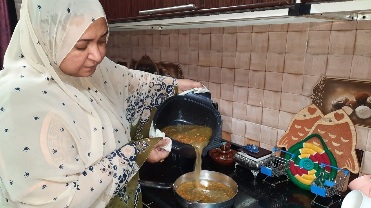 البامية الخضرا ،الويكة الصعيدي محدش هيقولك علي سر لونها وطعمها غير ام محمد 🤍