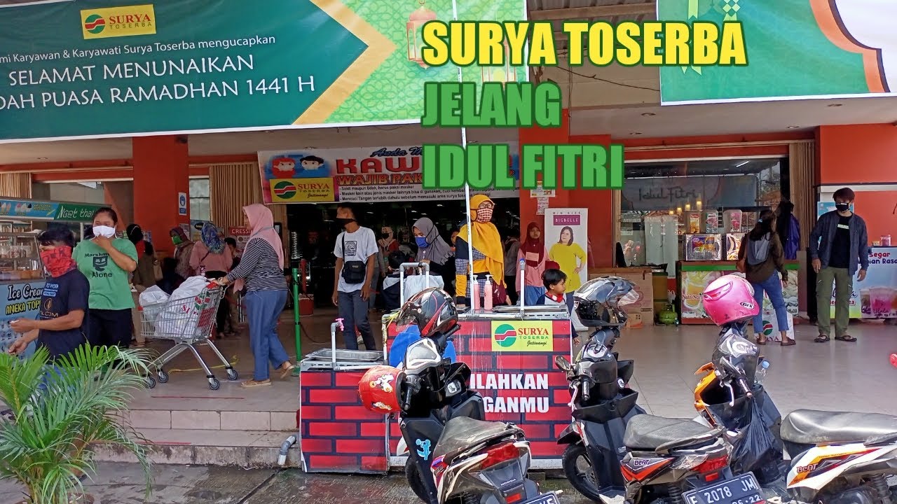 Jelang idul Fitri Surya toserba Jatiwangi ramai pengunjung