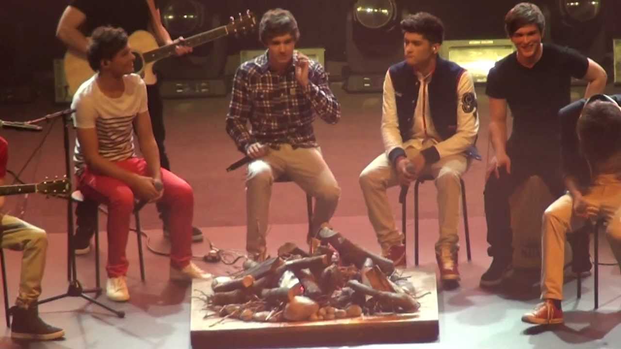 One Direction concert Harry's speech + Campfire Zayn and Niall sing Birmingham 04/01/2012