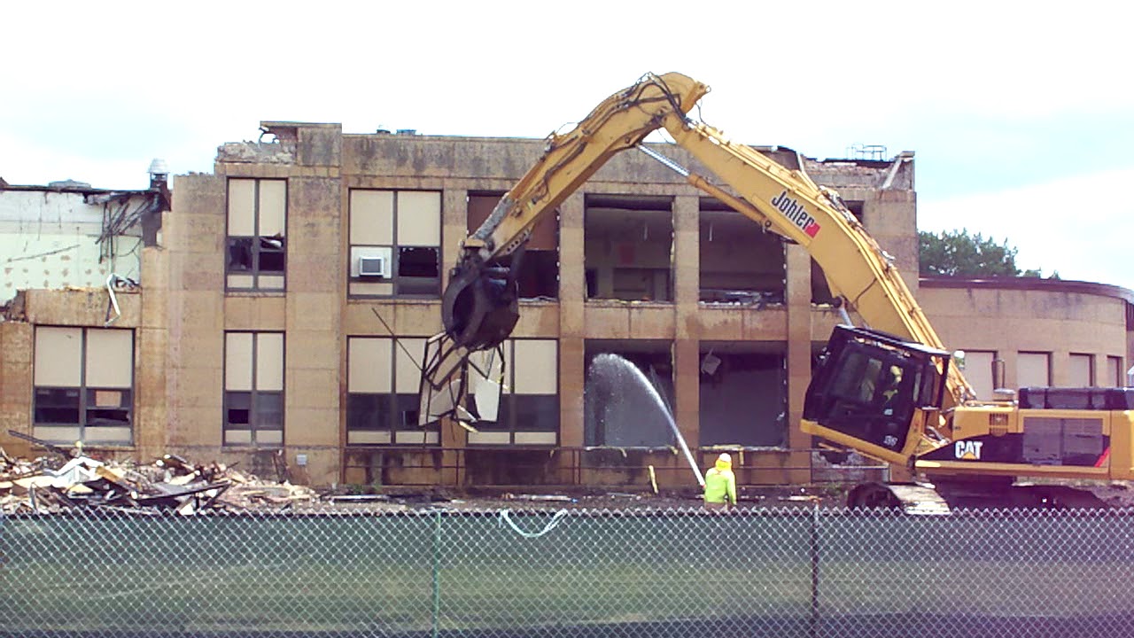 Demolition of Luther Burbank School, part 2