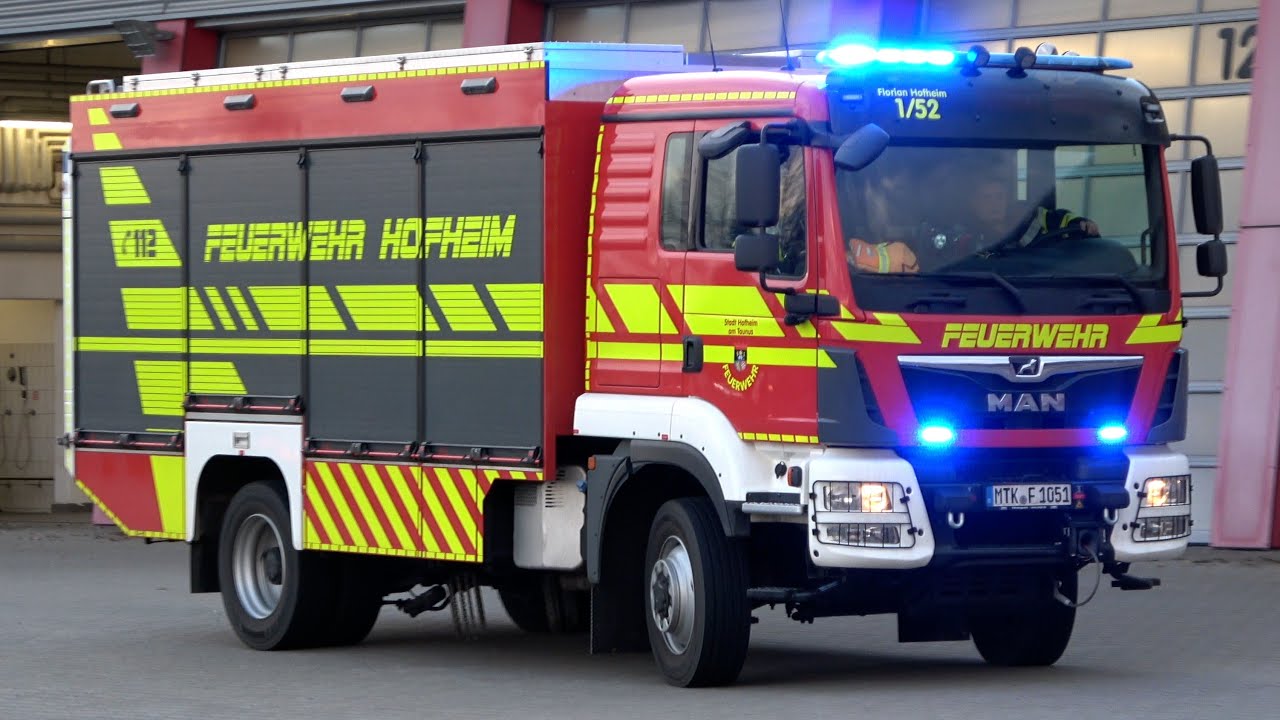 [Absicherung Autobahn] KdoW, LF 16/12 und RW der Feuerwehr Hofheim auf Einsatzfahrt