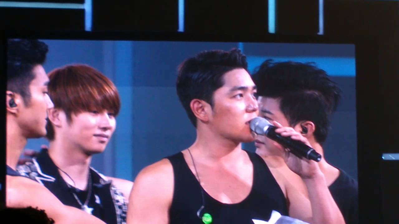 131024 [HD Fancam] SS5 Manila - Ending Ment - Heechul Siwon Kangin Kyuhyun Henry Zhoumi Hyukjae