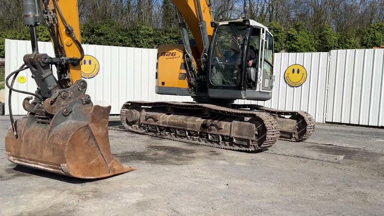 Pelle sur chenilles Liebherr R926 Compact LC