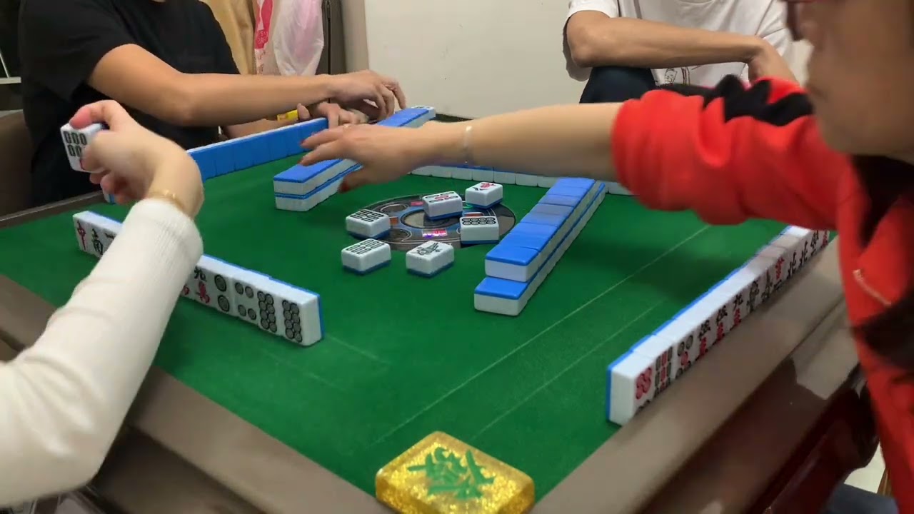 [精彩刺激不少1024]Mahjong129. 廣東牌10番512有花🀄️十三么之夜四回之三：牌不靚時不妨做13么，進可攻退可守，￼唔怕上家誅，可扣死番子，亦可殺出重圍。￼
