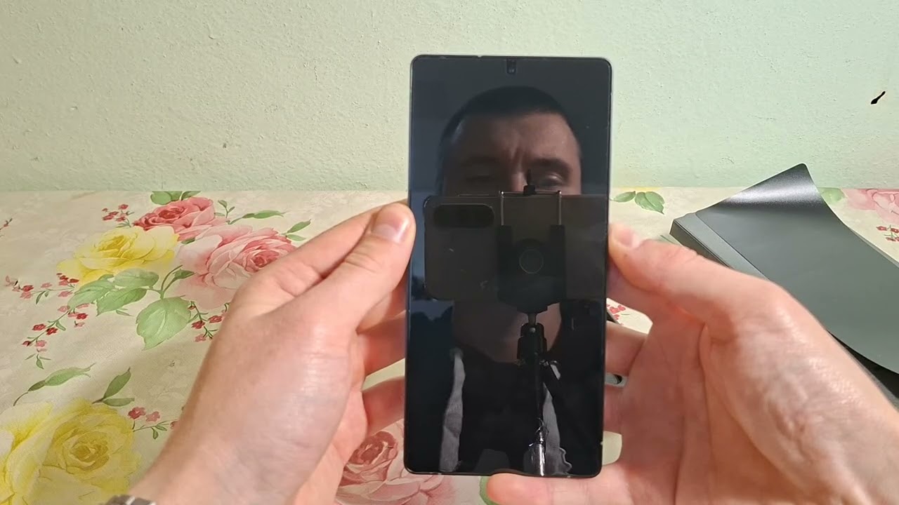Распаковка Samsung Galaxy S25 Ultra JetBlack и первое впечатление