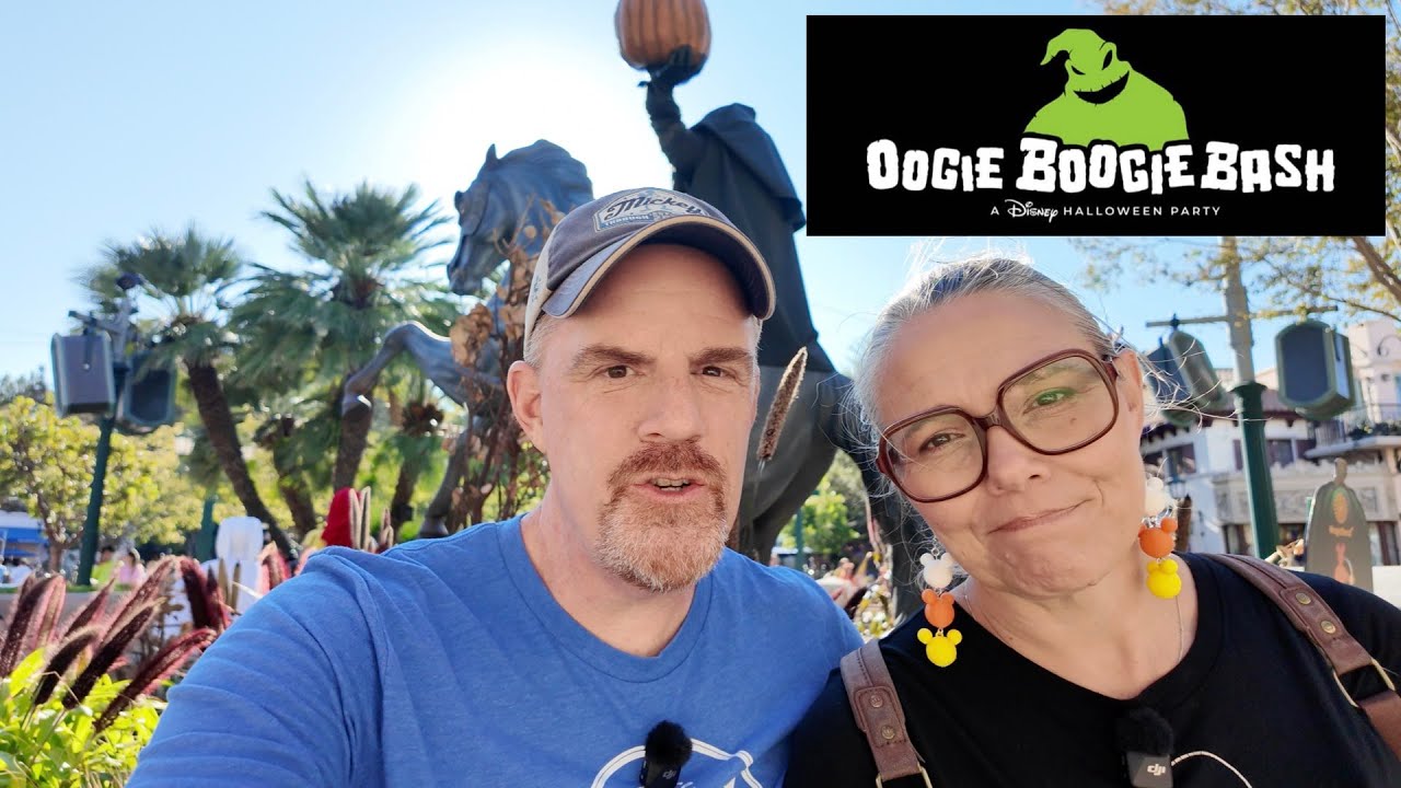 Oogie Boogie Bash 2025!  Disneyland Halloween | Paint the Night Parade!