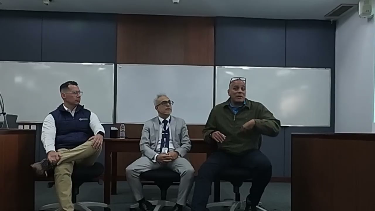 Panel en el Foro “Ruta empresarial para la adopción de criptoactivos”