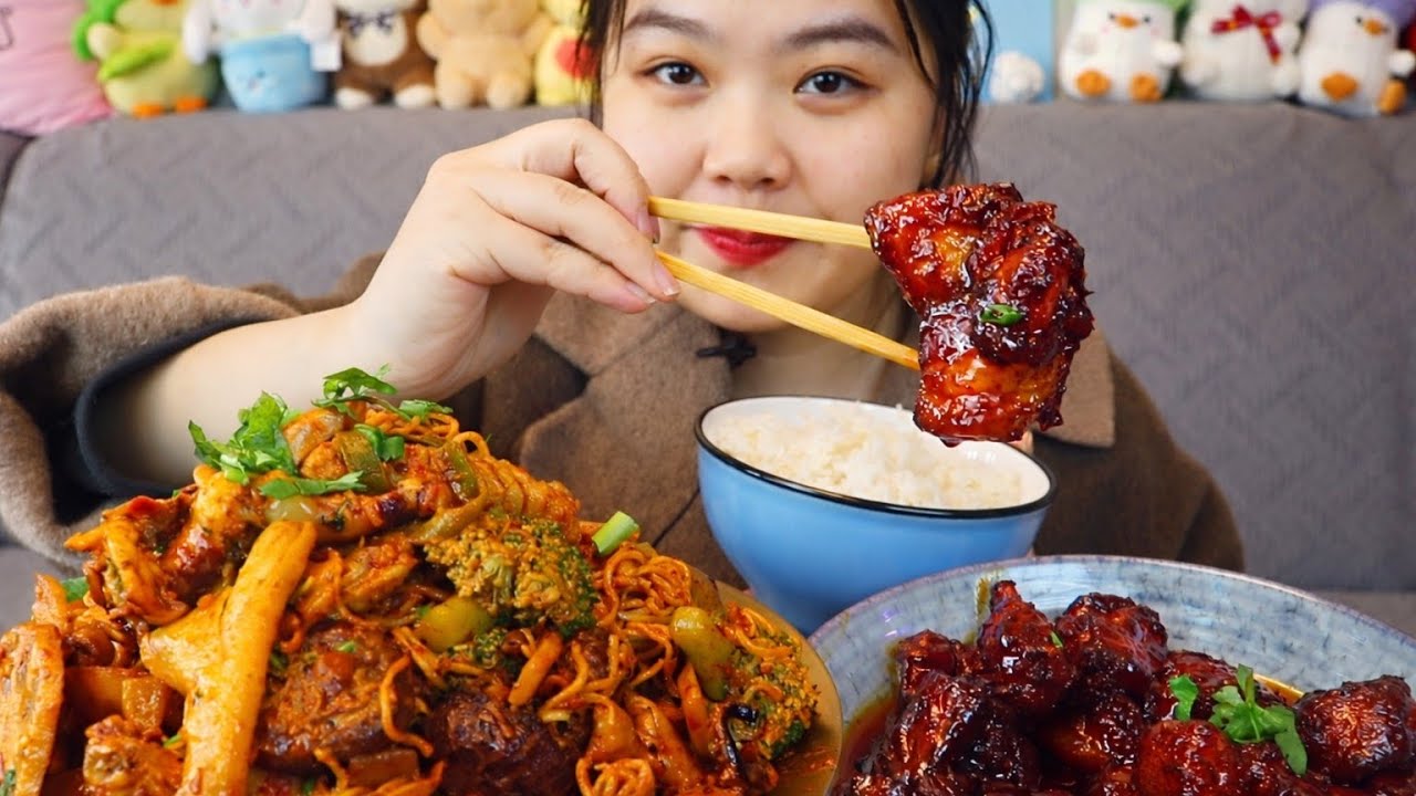 Sweet & Juicy Braised Pork Belly with Spicy Stir-Fry 🌶️ | ASMR Mukbang 