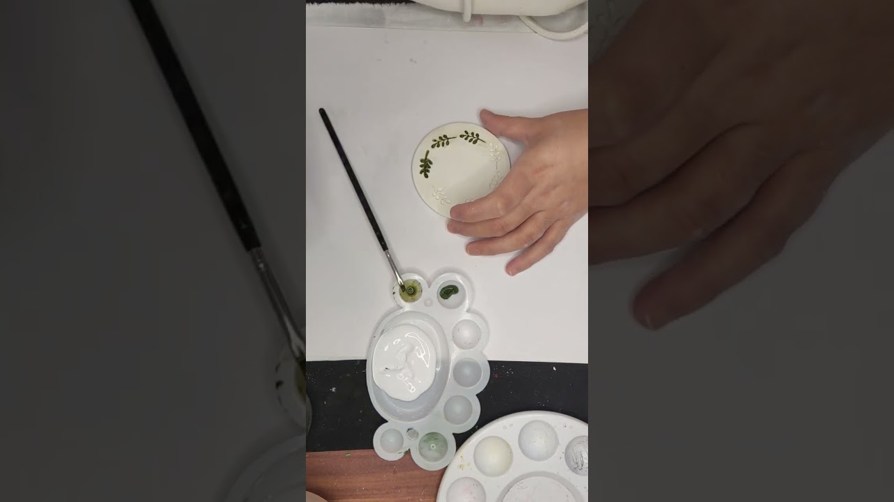 A pintura de cerâmica fria.. Deu origem a um íman lindo 😍