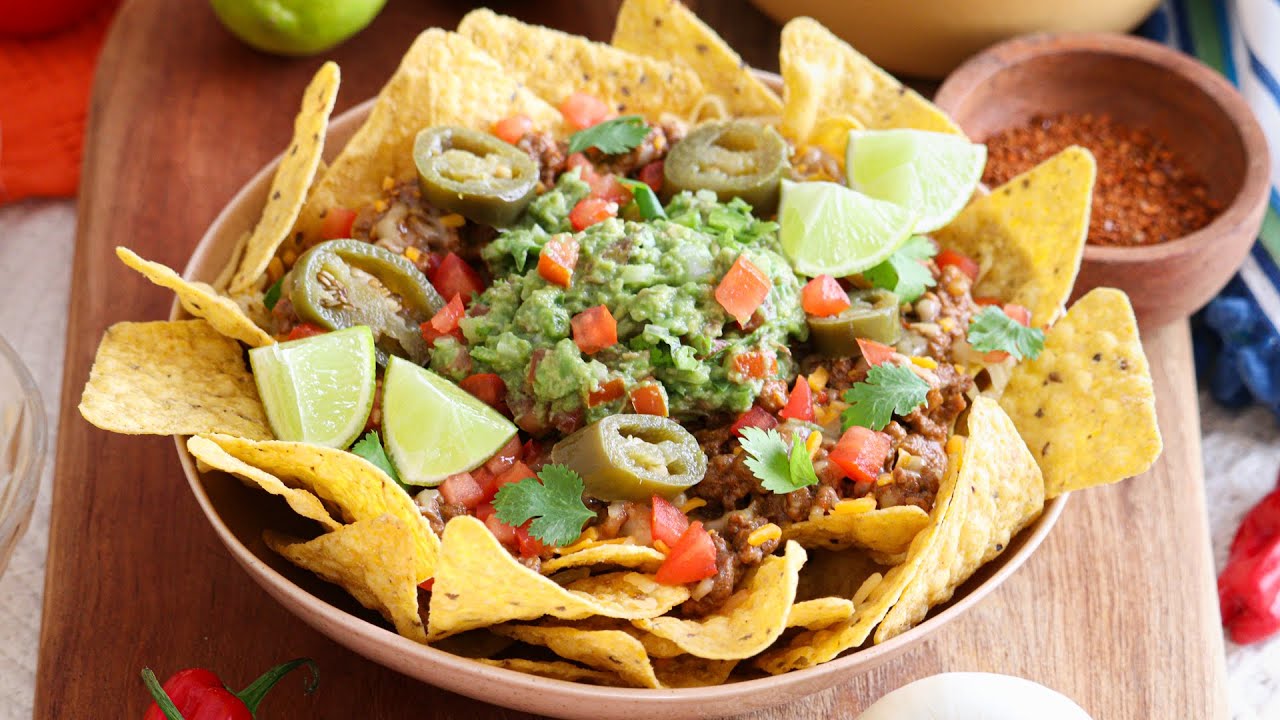 NACHOS con CARNE y QUESO | Receta F&aacute;cil - CUKit!