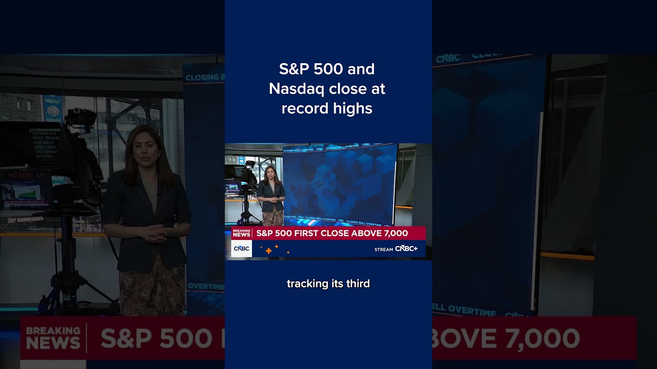 Индексы S&P 500 и Nasdaq закрылись на рекордных максимумах.