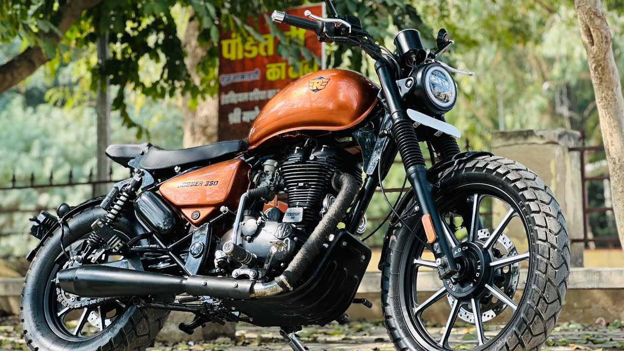 Royal Enfield Thunderbird 350 into custom bobber |Bullet modifications @BulletTower