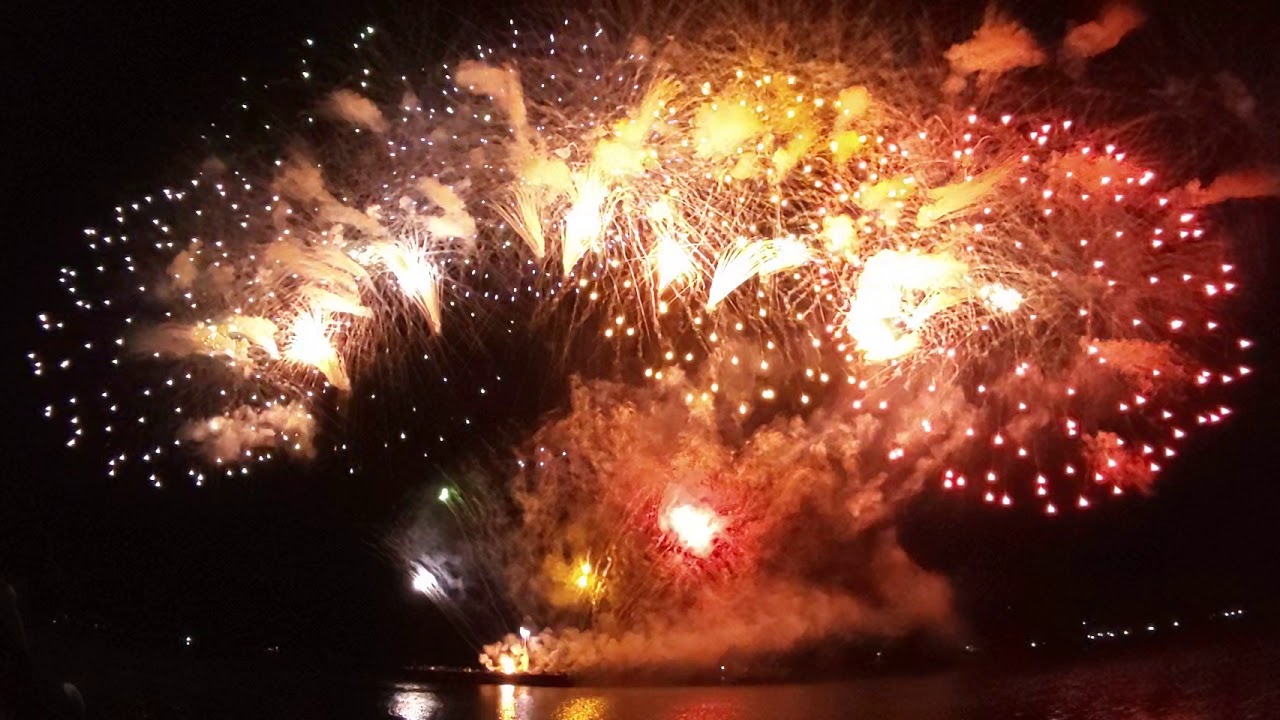三尺玉  伊万里湾大花火 2019