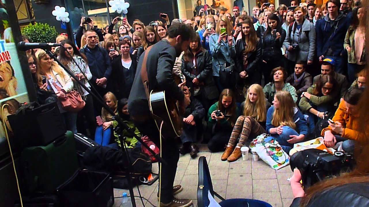 Passenger - Sound of Silence HH, Busking gig 13.5.2013