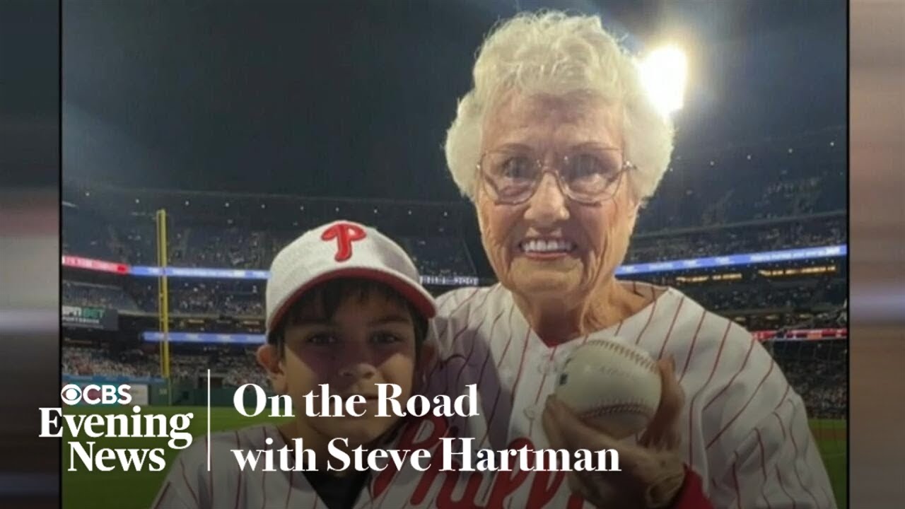 9-year-old boy gives up foul ball to 80-year-old woman at Phillies game