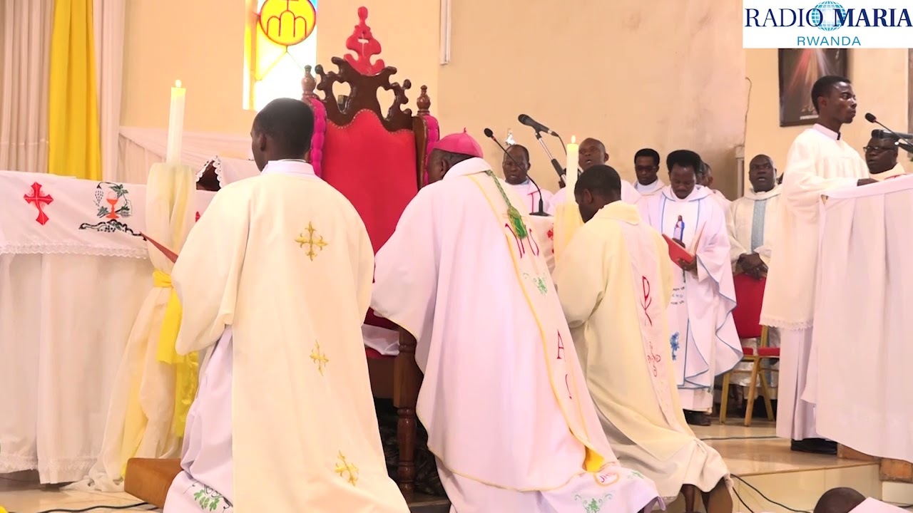 BYUMBA: GUSABIRA ABATOREWE UBUSASERIDOTI BARAMBARAYE HASI.