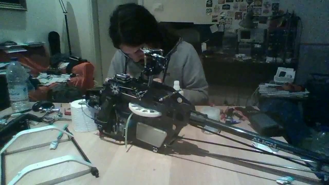 Engine swap in an Align T-REX 600N DFC timelapse