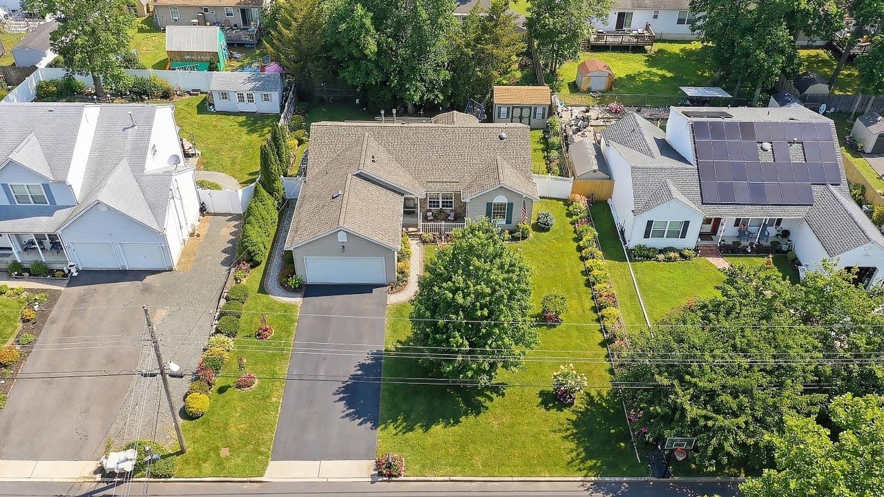 112 Gunwale Rd, Manahawkin, NJ