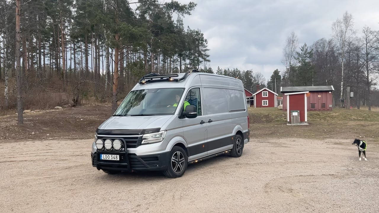 Köp Skåpbil Volkswagen Crafter på Klaravik