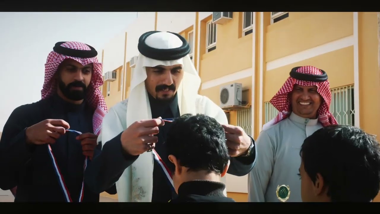 تكفلت شركة نادي الزلفي بتكريم أبطال ابتدائية الملك فهد لفوزهم في دوري المدرسة لكرة القدم🏆