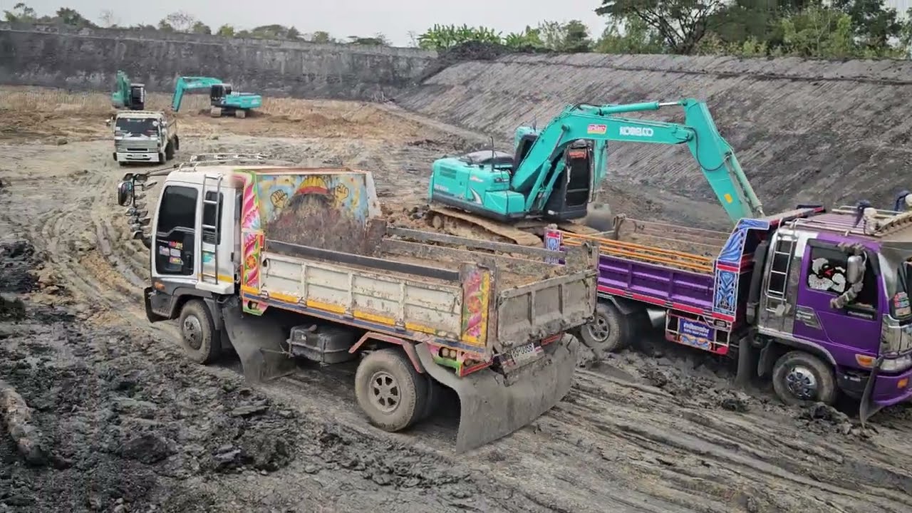 สุดมันส์ทางก็โหดรถก็เยอะ ทีมงานเอกอีสาน Excavator loading Trucks