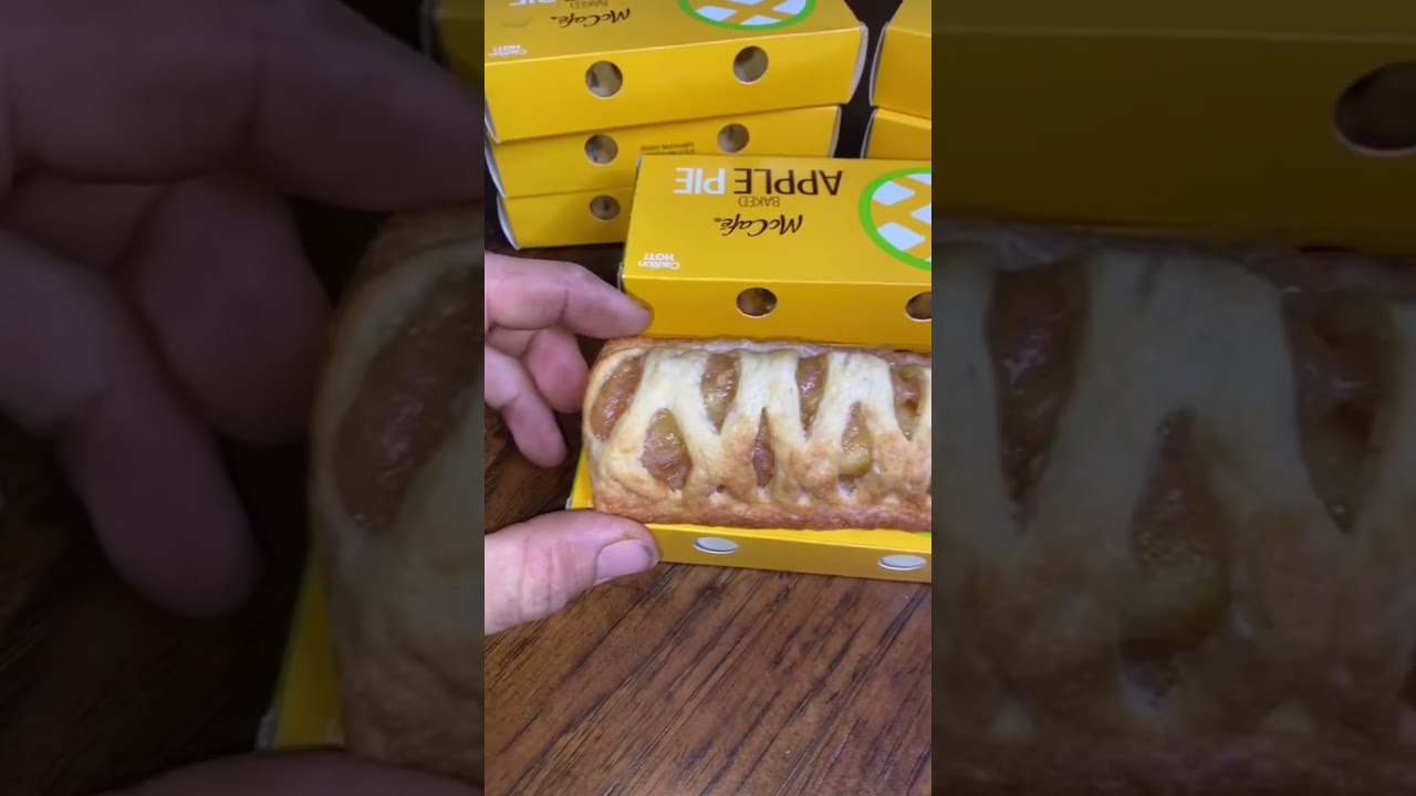 McDonald&rsquo;s Apple pie! @mcdonalds #mcdonalds #fastfood #review #viral #shorts #applepie