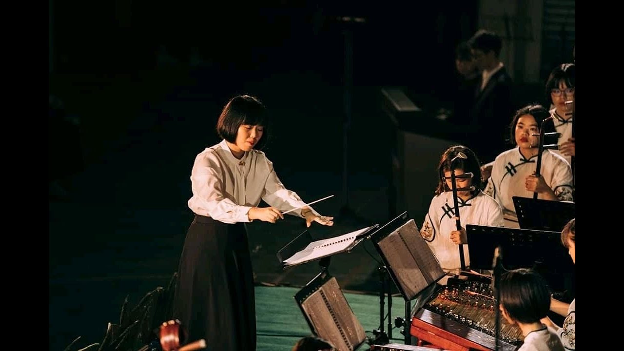 《节庆欢舞》作曲：卢亮辉 指挥：郑艺齐