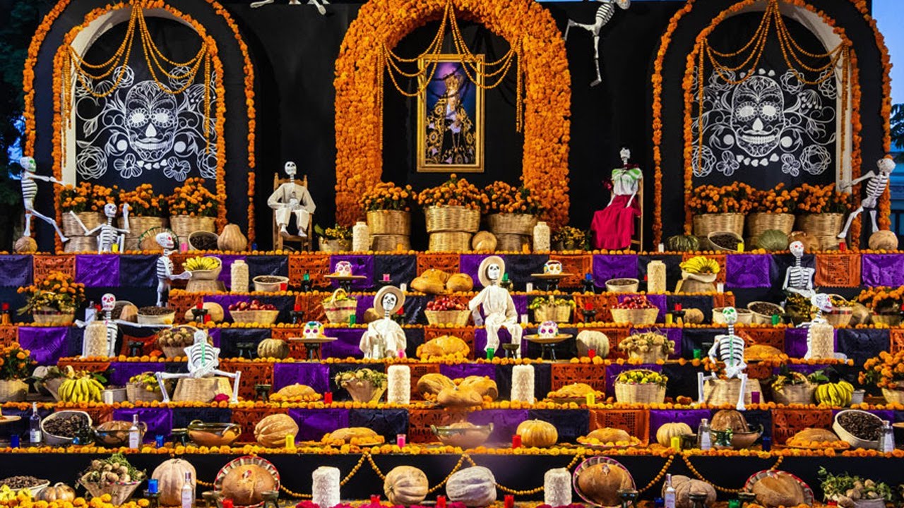 Conoce el significado de los elementos que componen una Ofrenda de Muertos