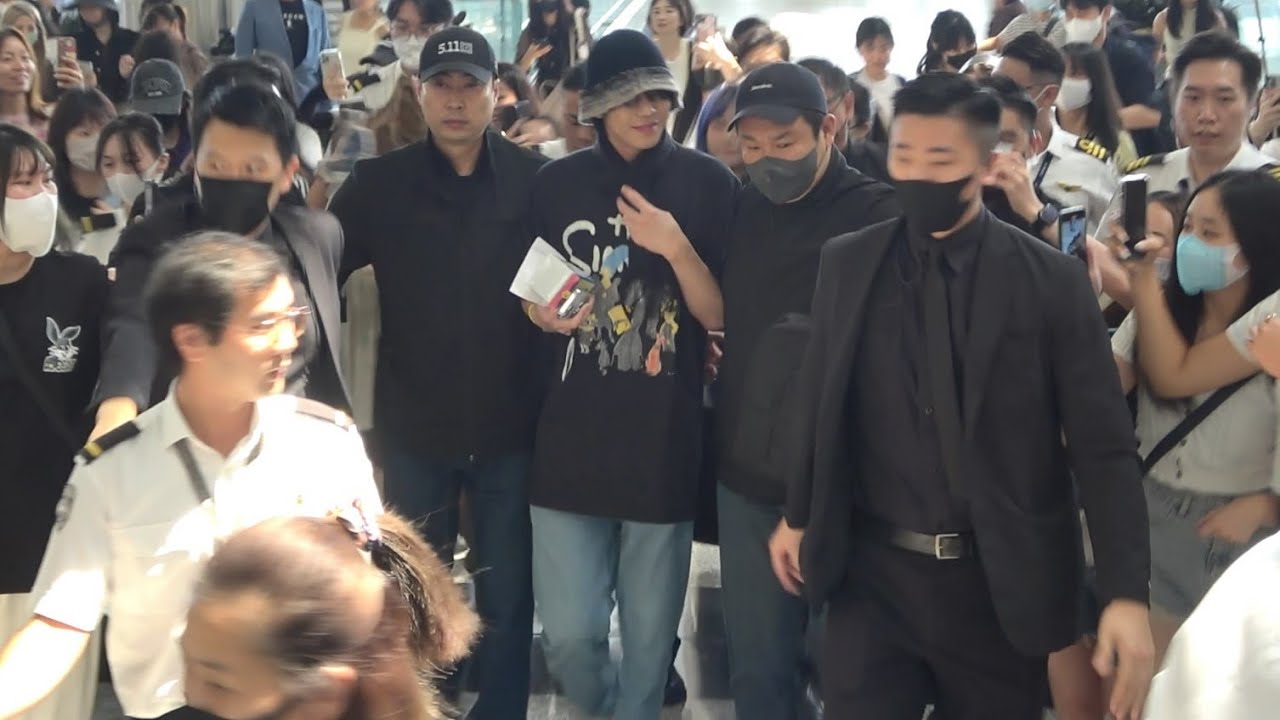 安孝燮 Ahn HyoSeop (안효섭) Hong Kong Airport Departure to Incheon 20231002 (Hong Kong→Incheon)