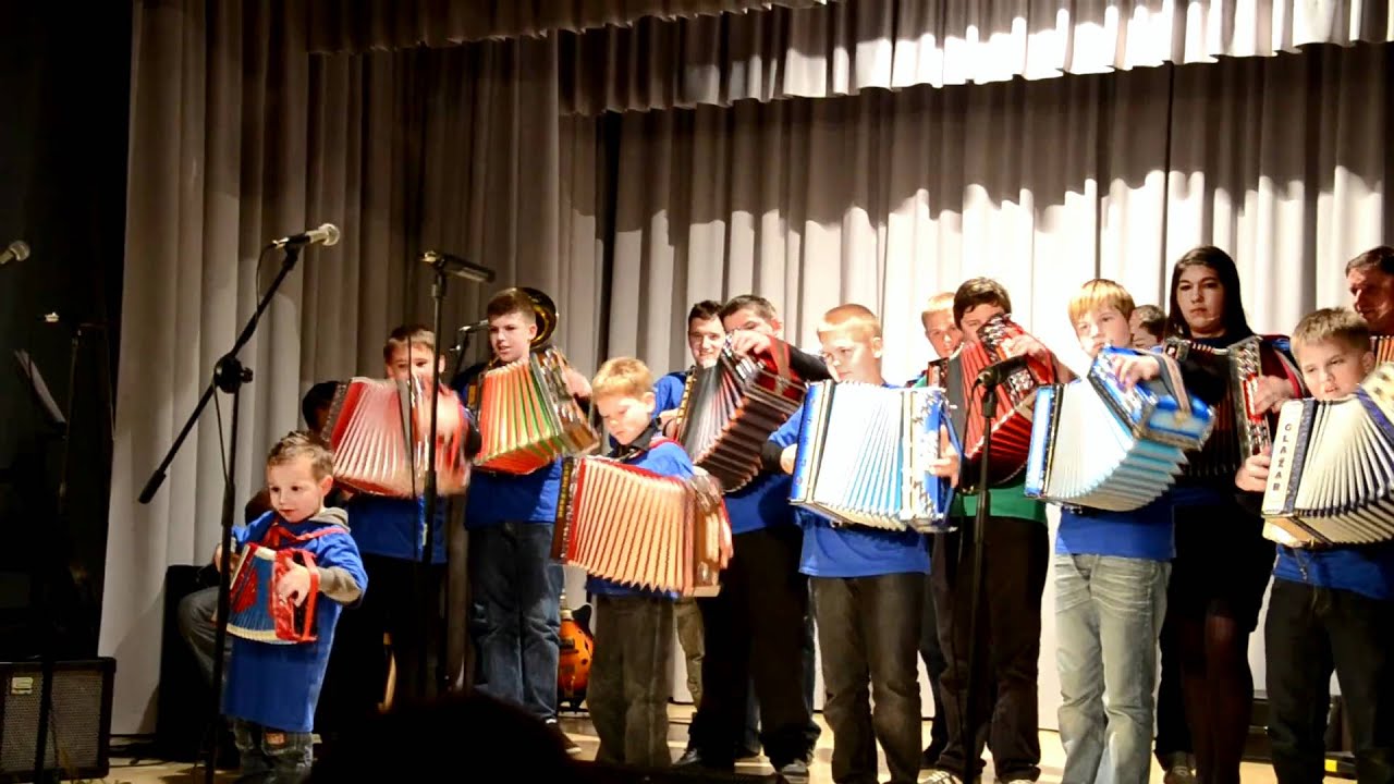 Na Golici- Orkester Harmonikarjev Pustotnik, nastop Ihan 25.3.11.MOV