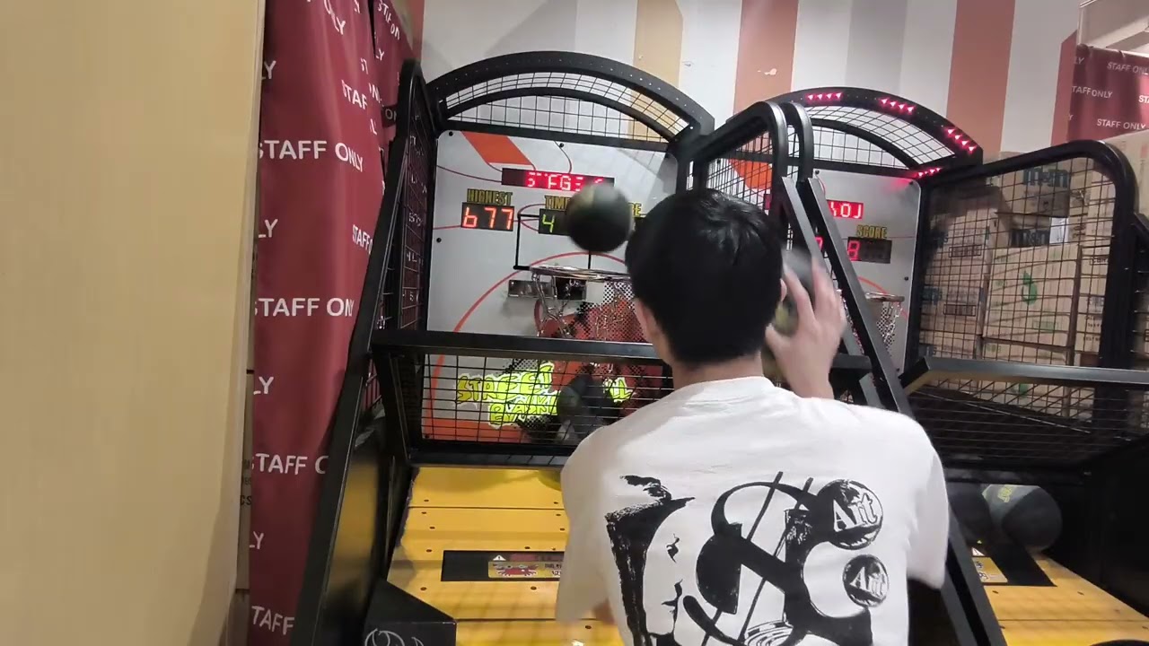 Street Basketball Jr. arcade 7 Balls 884 Points
