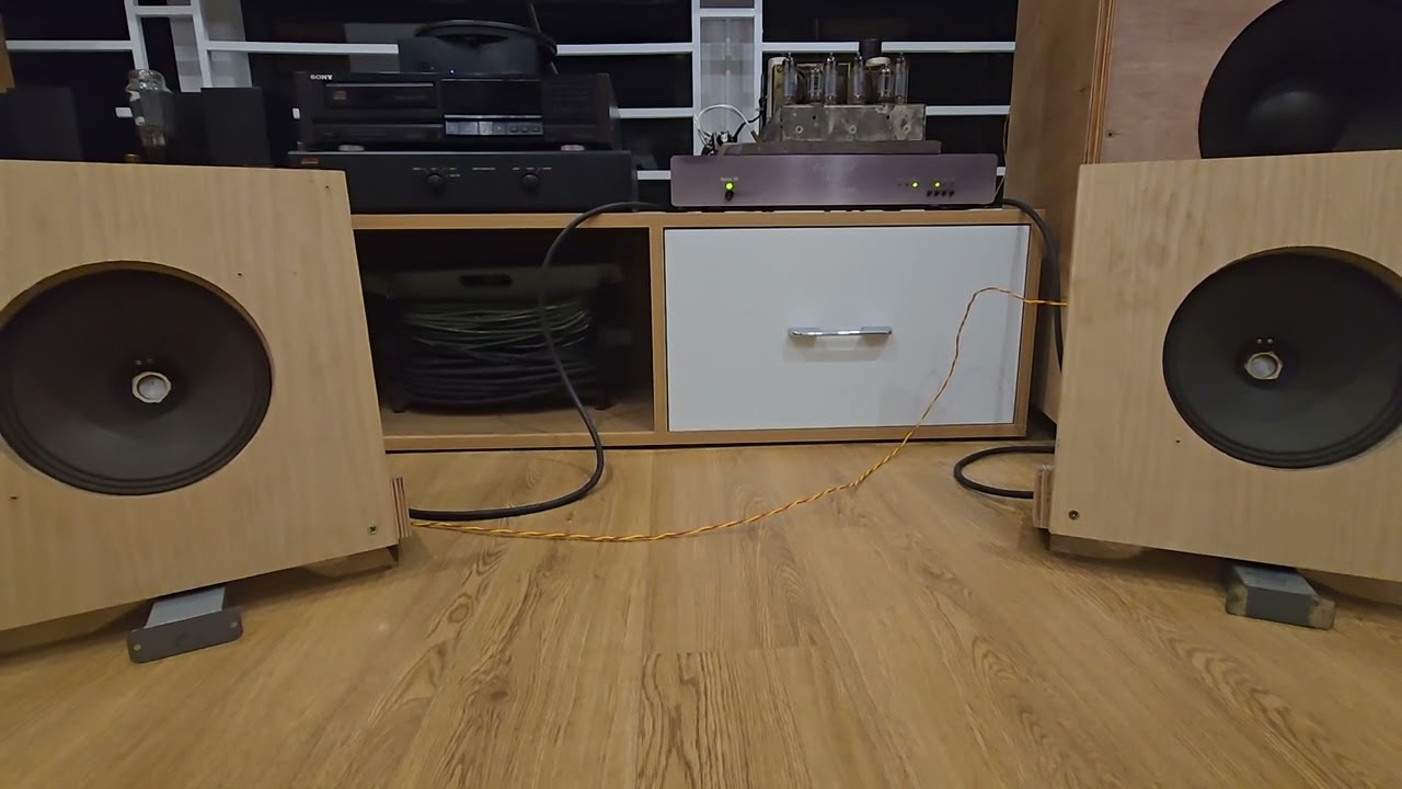 Field coil speaker 18cm