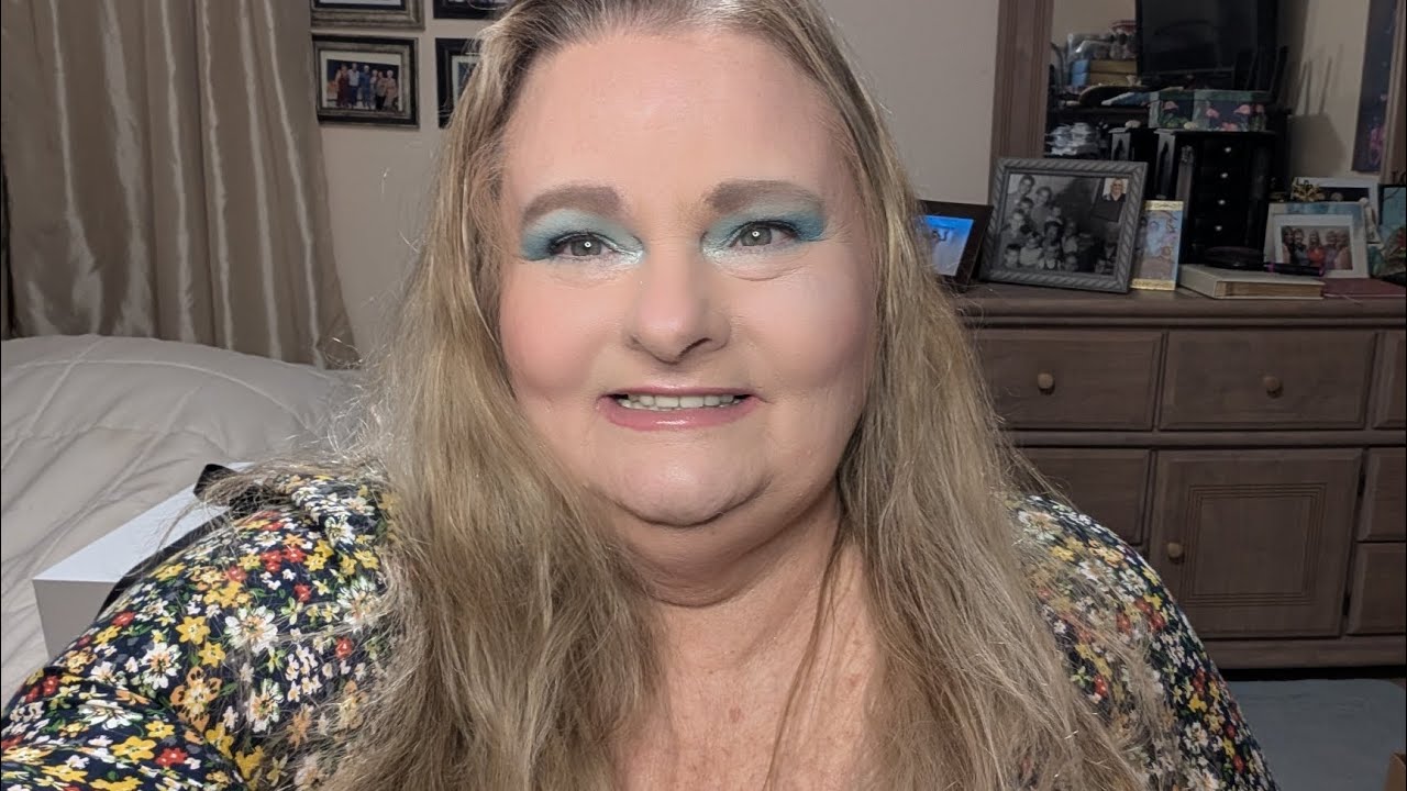 2025 NICHE BEAUTY ADVENT CALENDAR OPENING UNBOXING