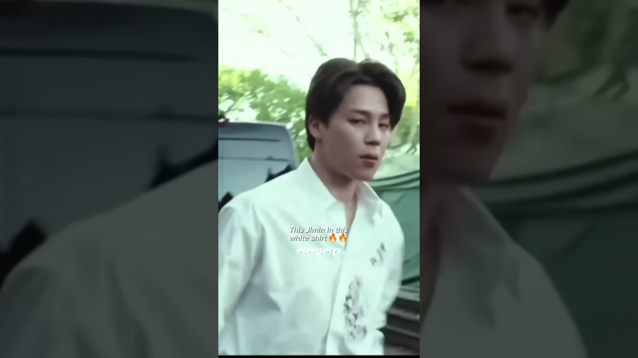 Just casually giving that look 🥲🔥🔥 #jimin #parkjimin #kpop