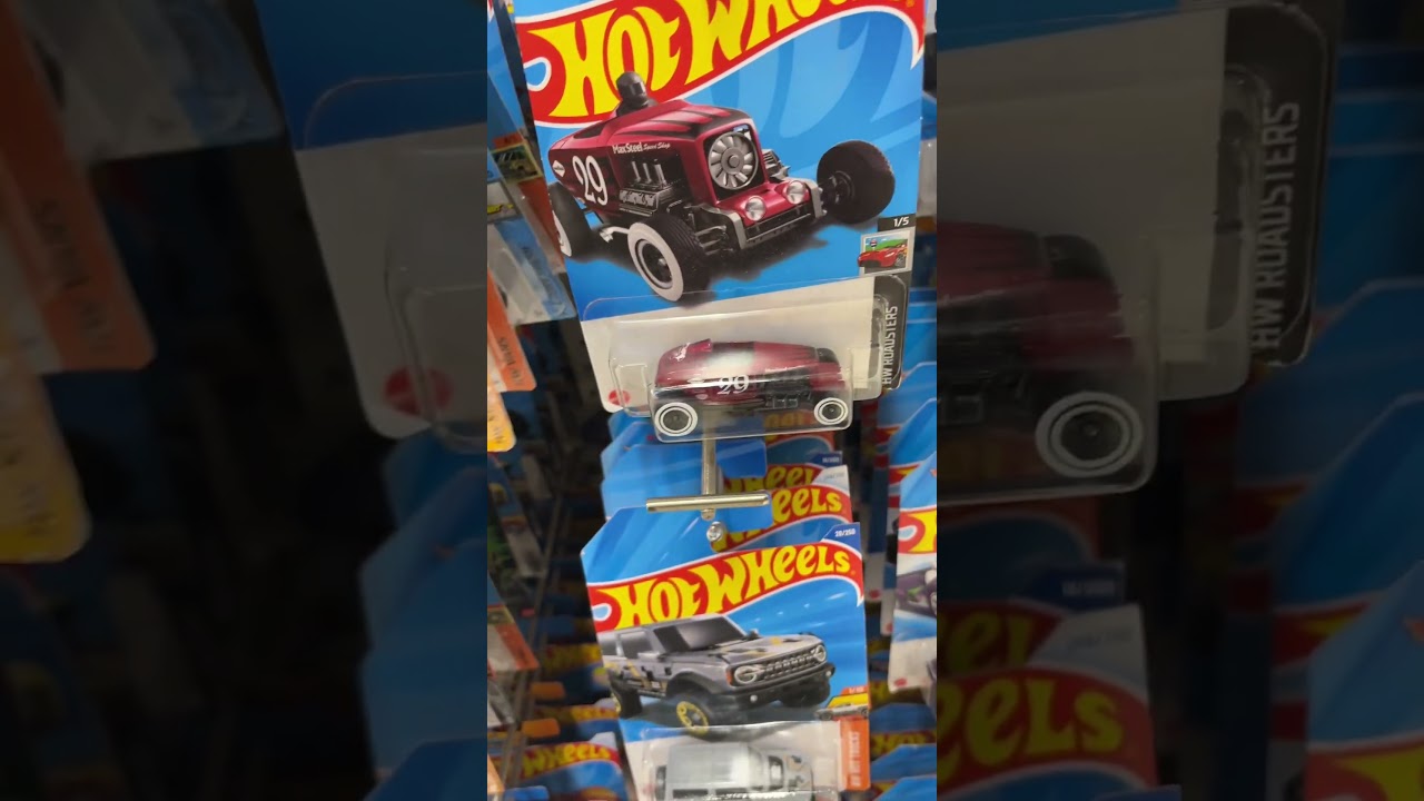 Hot Wheels Peg Hunt at Canadian Superstore 🇨🇦 