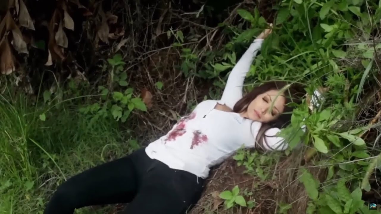 Dumb and Amateur Female Villains Get Shot by Heroine #villainess #movie