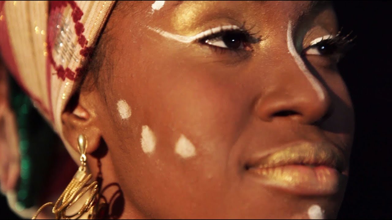 Curta Spectaculu: Amada Luta (2014)