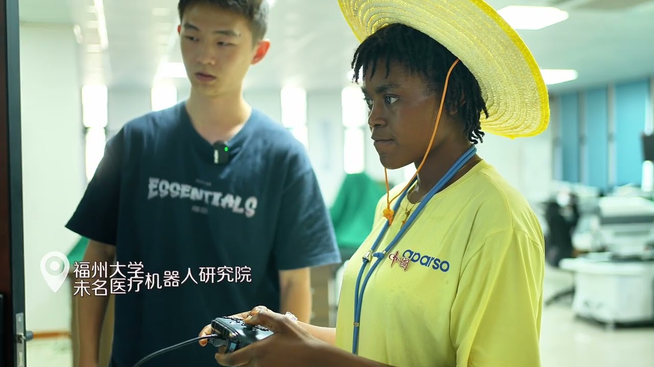 #ChineseBridge contestants check in at FuZhou University with a full sense of technology