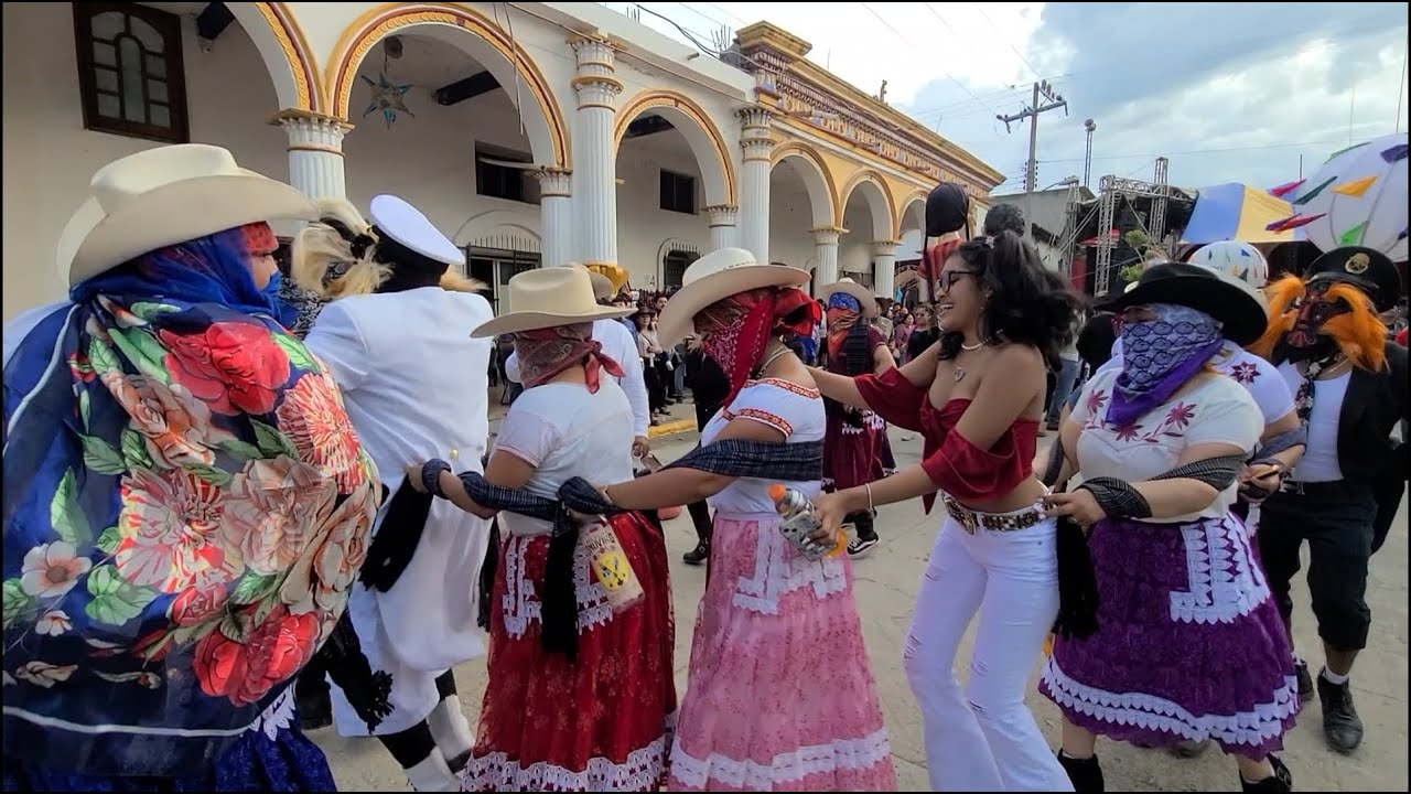 Banda la oaxapens en san juan mixtepec fiestas de junio 2022, chilenas y zapateados,  mixteca baja