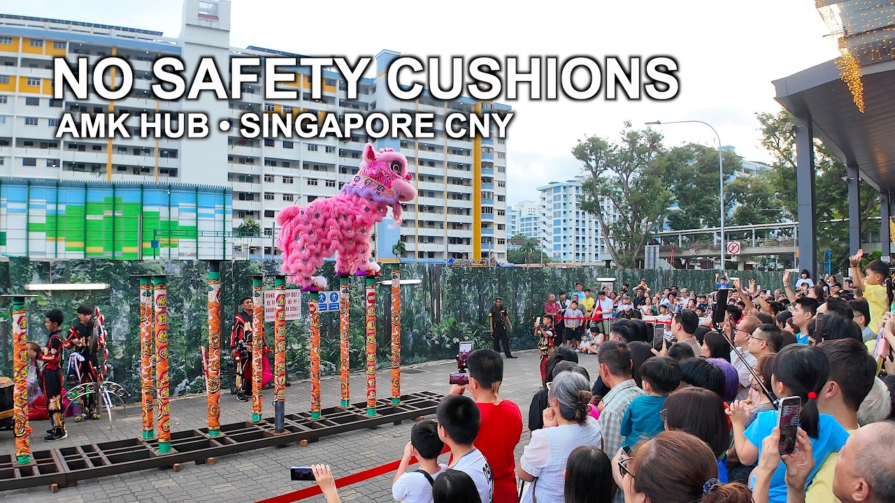 🦁 AMK Hub High Pole Lion Dance - No Safety Cushions! | Singapore Chinese New Year 2026