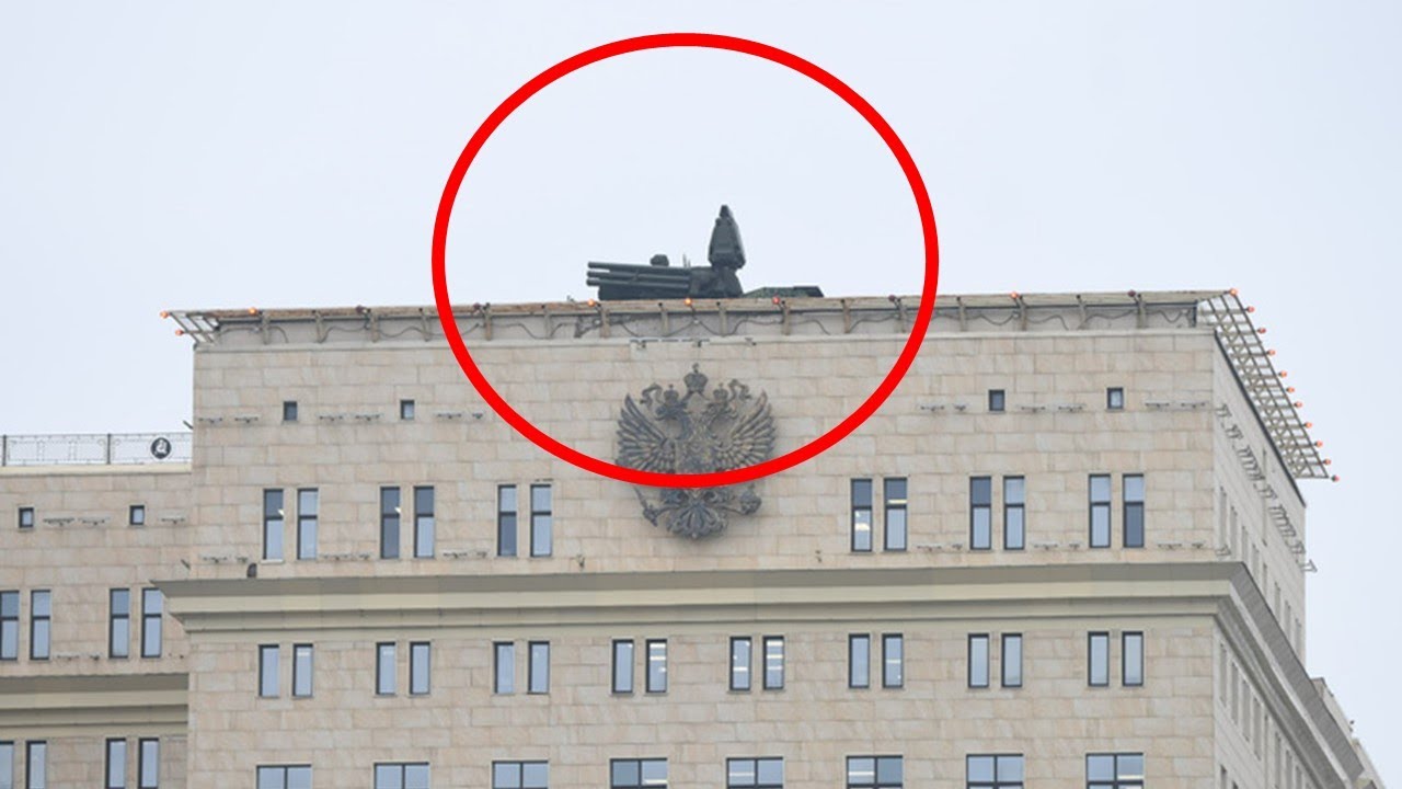 Russia Puts Air Defense Systems on Moscow Buildings Roofs.